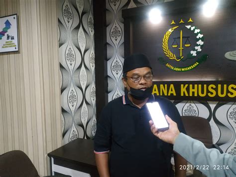 Pertanyaan duduk perkara seputar oppo. Sejumlah Ketua Cabor dan Mantan Bendahara KONI Bengkalis ...