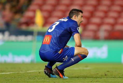 Durch die weitere nutzung der webseite stimmen sie der verwendung von cookies zu. Jets injury blow: Hoffman to miss remainder of Hyundai A-League season | MyFootball