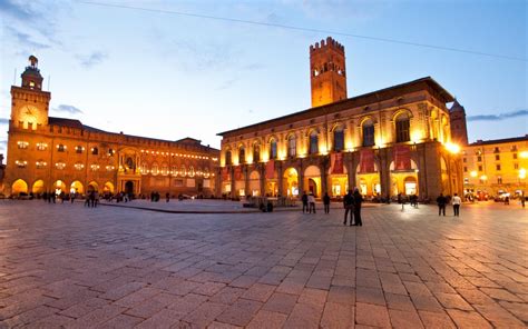 Bologna Wallpapers Top Free Bologna Backgrounds Wallpaperaccess