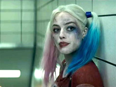 Margot Robbie On Harley Quinn Shes Creepy Violent Crazy — All Of