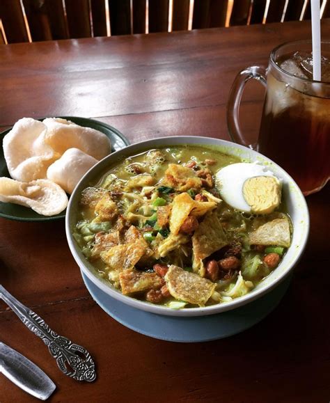 Menggunakan bahan dasar kentang yang dihaluskan, makanan yang satu ini banyak digemari sebagai lauk teman makan nasi, bahkan camilan. Cara Membuat Perkedel Kentang Dg Dikukusg - Cara membuat ...