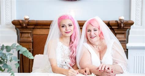 Age Gap Lesbian Lovers Marry Despite Being Mistaken For Grandma And