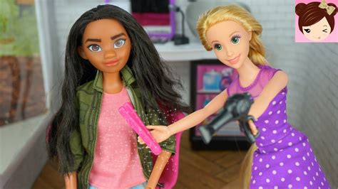 Have fun playing super barbie real haircuts one of the best girls game on kiz10.com. Moana gets a Makeover by Rapunzel - Haircut and Style at ...