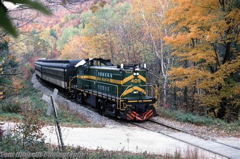 Americas Favorite Fall Foliage Trains Wicked Good Travel Tips