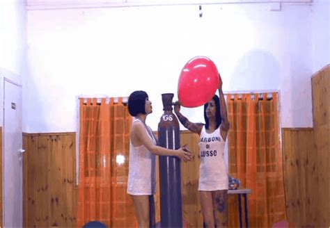 Baloon Fetish Beautiful Girls And Inflatable Items Page 3