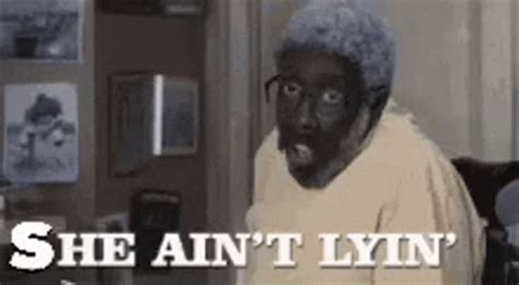 She Aint Lying Talks Gif She Aint Lying Talks Coming To America Discover Share Gifs