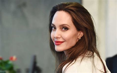 Angelina Jolie Biography Wiki Height Age Net Worth