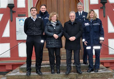 In 'homberg (ohm)' und umgebung sind uns aktuell 1.492 ausbildungsplätze bekannt. Homberg bekommt zwei eigene Polizisten - Oberhessen-Live