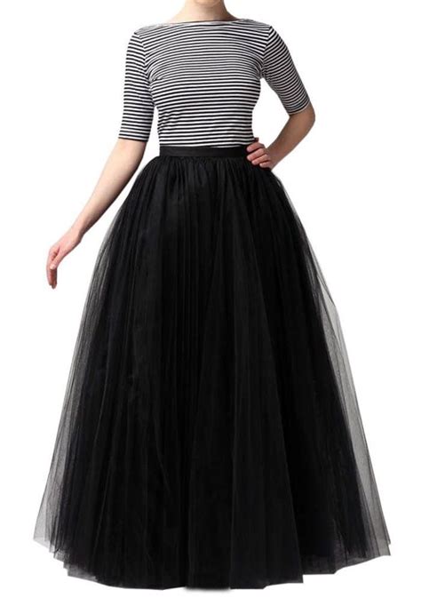 22 Maxi Skirts Youll Want To Twirl Around In Long Skirt Fashion