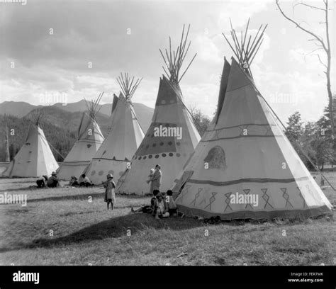 Assiniboine Camp Hi Res Stock Photography And Images Alamy