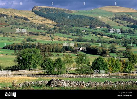 Derbyshire High Peak District Backtor And Loose Hill Stock Photo Alamy