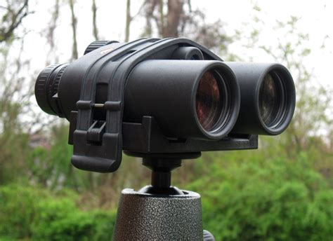 Company Seven Leica Hd Geovid 8 X 42 And 10 X 42 Binoculars With
