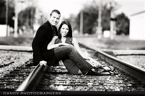 Couples Railroad Tracks Pose Awesome Pin Couple Photography Poses
