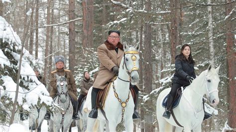 Kim Jong Un Visits Sacred Mountain On Horseback Analysts Watch His