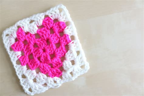 How To Crochet A Granny Square Easy Beginners Tutorial