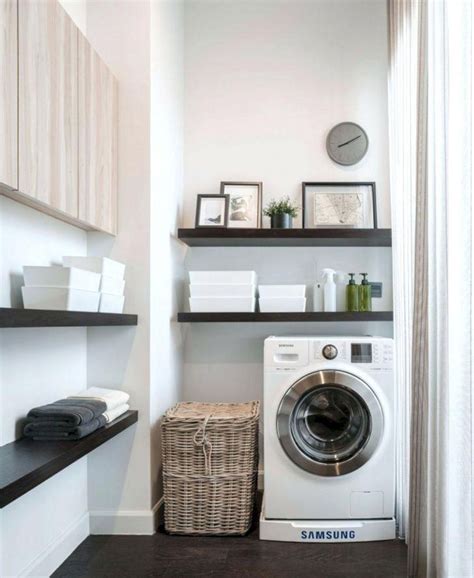 Whether you have a dedicated laundry room, a corner of the garage, or a washer tucked away in a hall closet, you can regain control and use of this space. 15+ Awesome Minimalist Laundry Room Ideas For Small Space ...