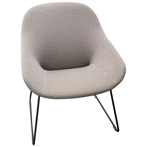 Artifort Beso Sled Base Lounge Chair Furniture Chair Versatile Chairs