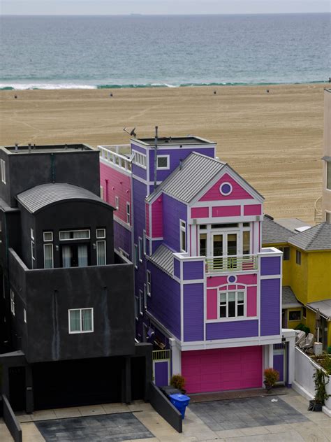 Black And Pink House Meme On Twitter This Photo Is Like That Pink