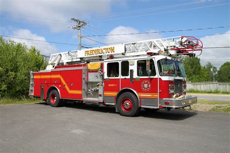 Quint 1 Fredericton New Brunswick Canada Fire Trucks Fire Dept