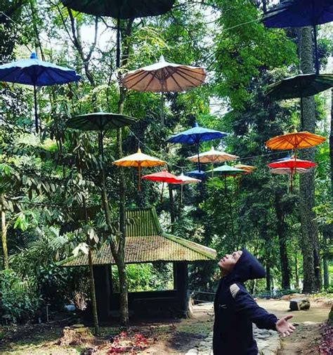 Harga tiket wahana surya bengkulu 2021. 10 Foto Air Terjun Grojogan Sewu, Tiket Masuk, Jam Buka ...