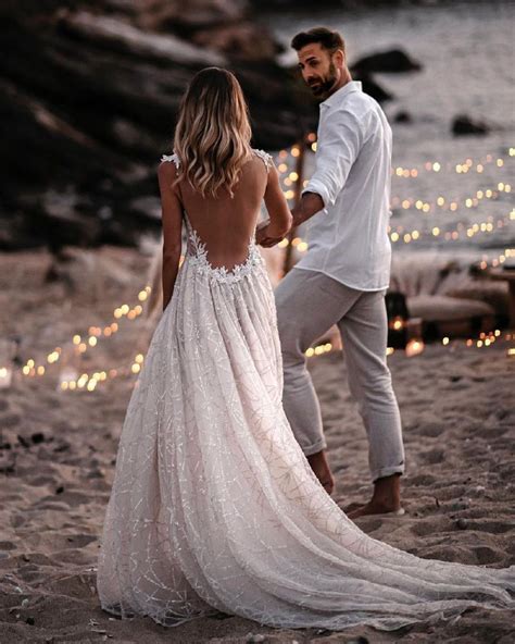 Backless Wedding Dresses To Make Your Look Great