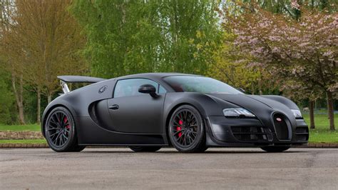 Lultima Bugatti Veyron Super Sport Prodotta Allasta In Uk Motorbox