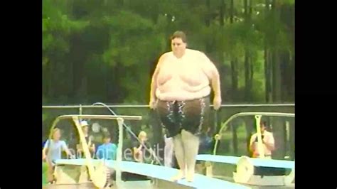 Fat Guy Splashes Into Water Youtube