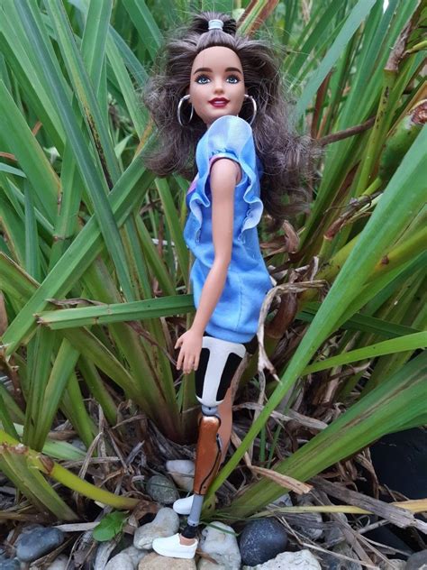 Barbie With Prosthetic Leg And Above The Knee Amputation Corazon