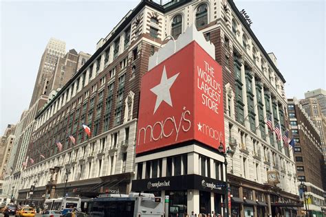 Macy S In New York One Of The Oldest Department Store Chains In The Usa Go Guides