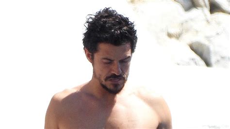 Orlando Bloom Goes Shirtless In France Photo Hollywood Life Showbizztoday