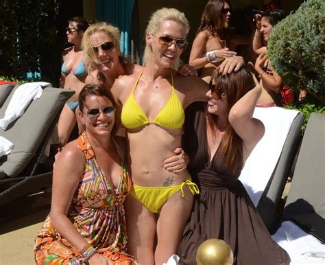 Jennie Garth W Serialu Beverly Hills W Bikini Kobieta