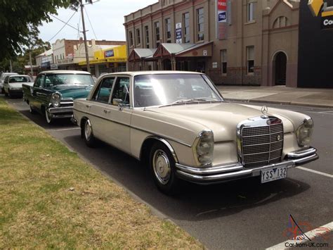 Opening and closing times for stores near by. Mercedes Benz 280SE 1968 W108 in Melbourne, VIC