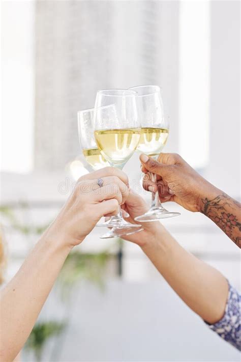 People Clinking Champagne Glasses Stock Image Image Of Alcohol Beverage 198622003