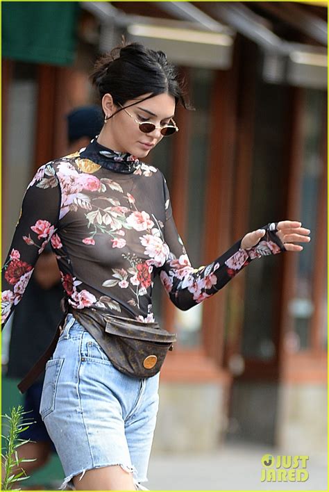 Wired up to a lie detector, both models asked each other questions and an absolute top guy in the video starts off cute, with kendall asking hailey if she likes her hair in a ponytail, answering yes and passing the lie detector test. Hailey Baldwin Pays Tribute to a Late Singer at Lunch wtih ...