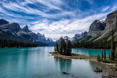 Spirit Island On Maligne Lake Alberta By Jarno Savinen 2048x1365