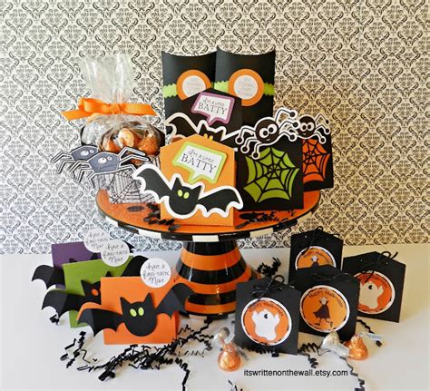 Its Written On The Wall 6 Halloween Treat Boxes That Hold Just The
