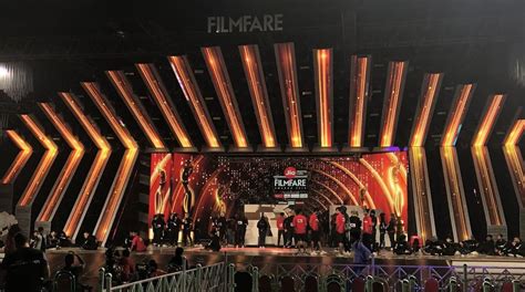 Watch B Town Celebs Rehearse For Filmfare Awards 2018 The Statesman