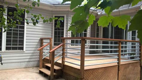 16 Lovely Deck Railing Ideas That Offer Safety And Style Paijo