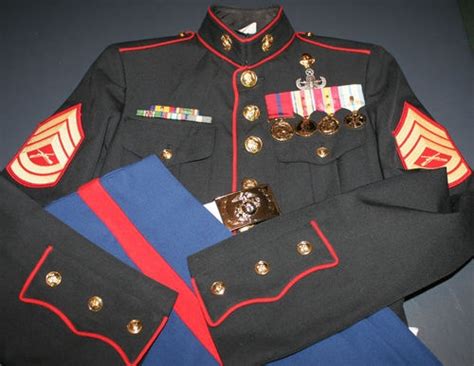 Usmc Marine Corps Nco Dress Blues Uniform Gunnery Sergeant W Medals