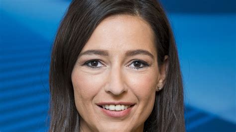 In diesen politisch spannenden zeiten wird das journalistische profil von. Die Besten Ideen Für Pinar atalay Hochzeit - Beste ...