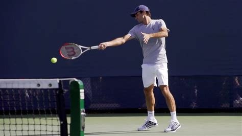 Roger federer forehand slow motion. Roger Federer Forehand and Backhand In Super Slow Motion 5 ...