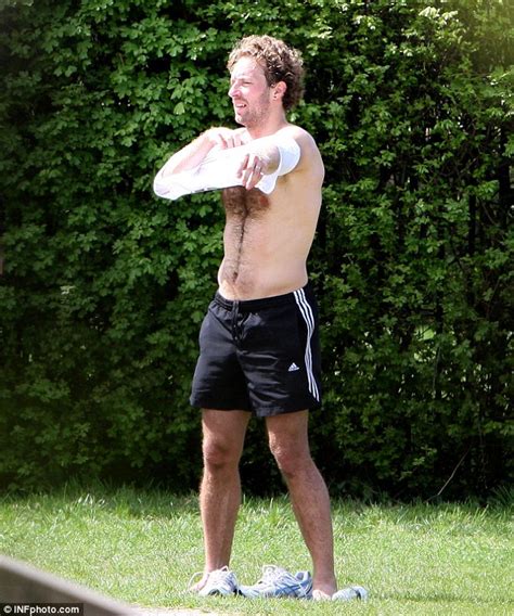 Chris Martin Bares His Slim Body For Us Naked Male Celebrities