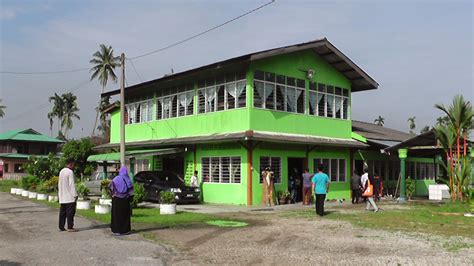 11a lorong santuari 11 taman santuari. Mengenali Kami