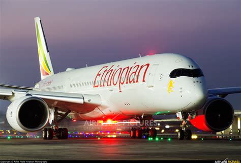 Et Aty Ethiopian Airlines Airbus A350 900 At Mumbai Chhatrapati