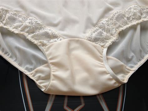 1950 S Kayser Ivory Nylon And Lace Granny Panties~pillow Tab~sissy Pants~size 5 Ebay
