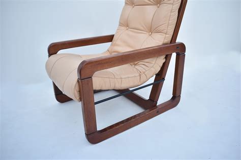 PAIR Italian Leather Sled Based Leather Lounge Chairs. Vintage Suite. B & B Italia era. - iNVISeDGE