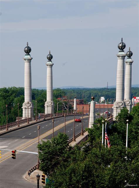 Memorial Bridge In Springfield Massachusetts That Spans The Connecticut
