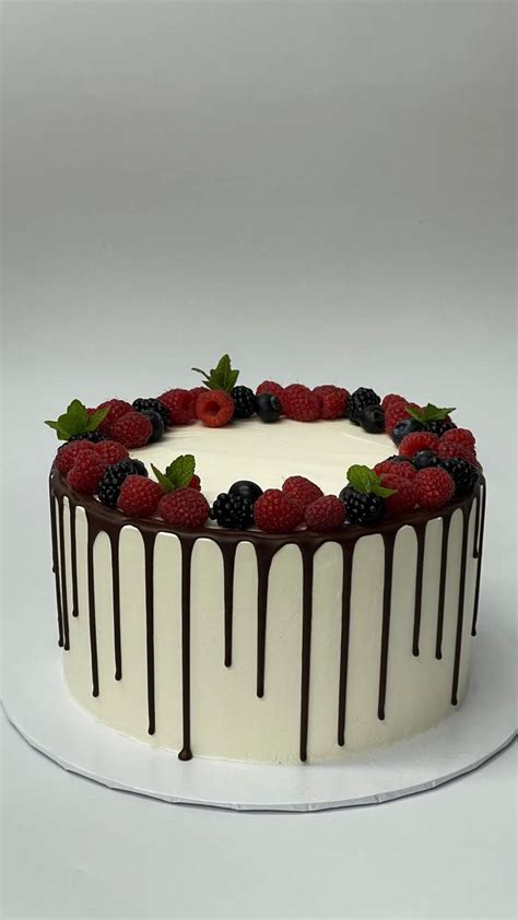 Chocolate Drip Cake Fruity Cake Drip Cakes Simple Cake Designs