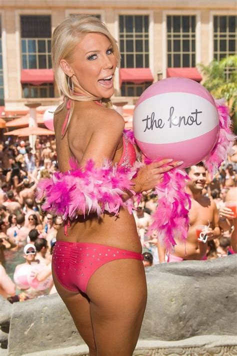 gretchen christine rossi hosts world s largest bachelorette party at tao beach and lavo