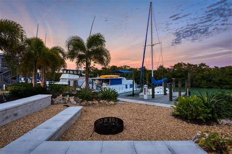 Nokomis And Venice Fl Marina Dock Slip Rentals Escape Casey Key Resort